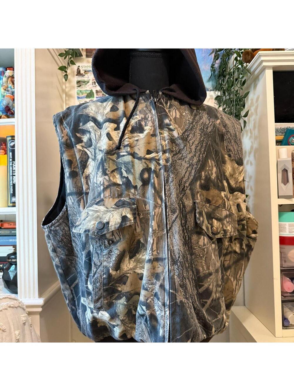Vintage Northwest Territory Hooded Woodland Camo Hunting Vest